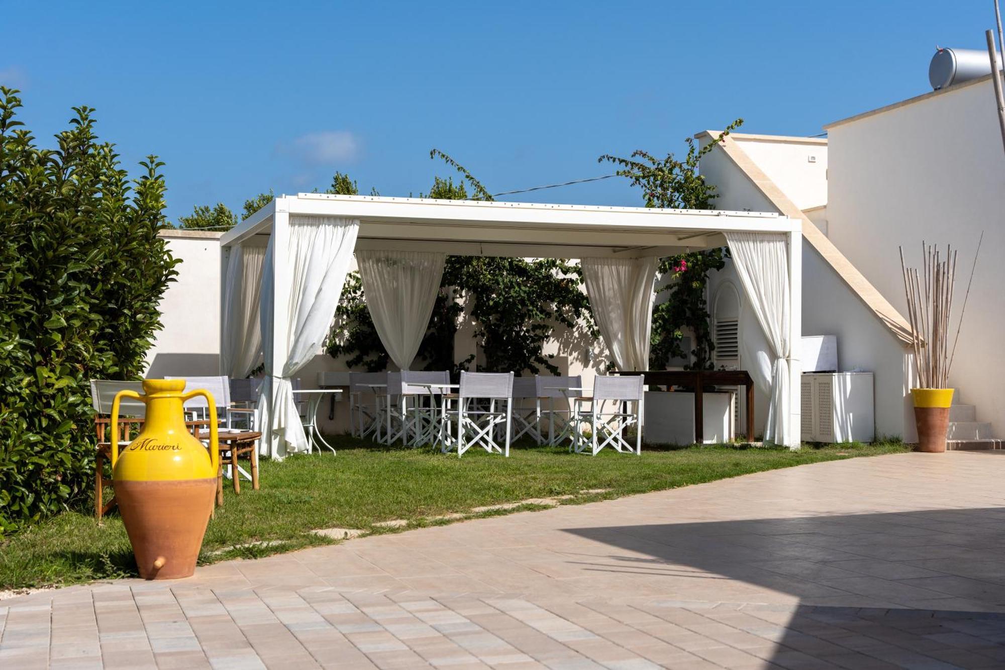 Murieri Rooms Otranto Ngoại thất bức ảnh