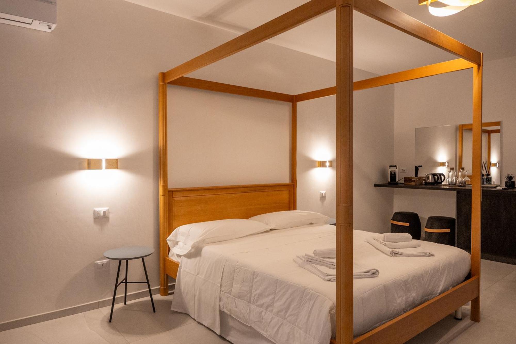 Murieri Rooms Otranto Ngoại thất bức ảnh