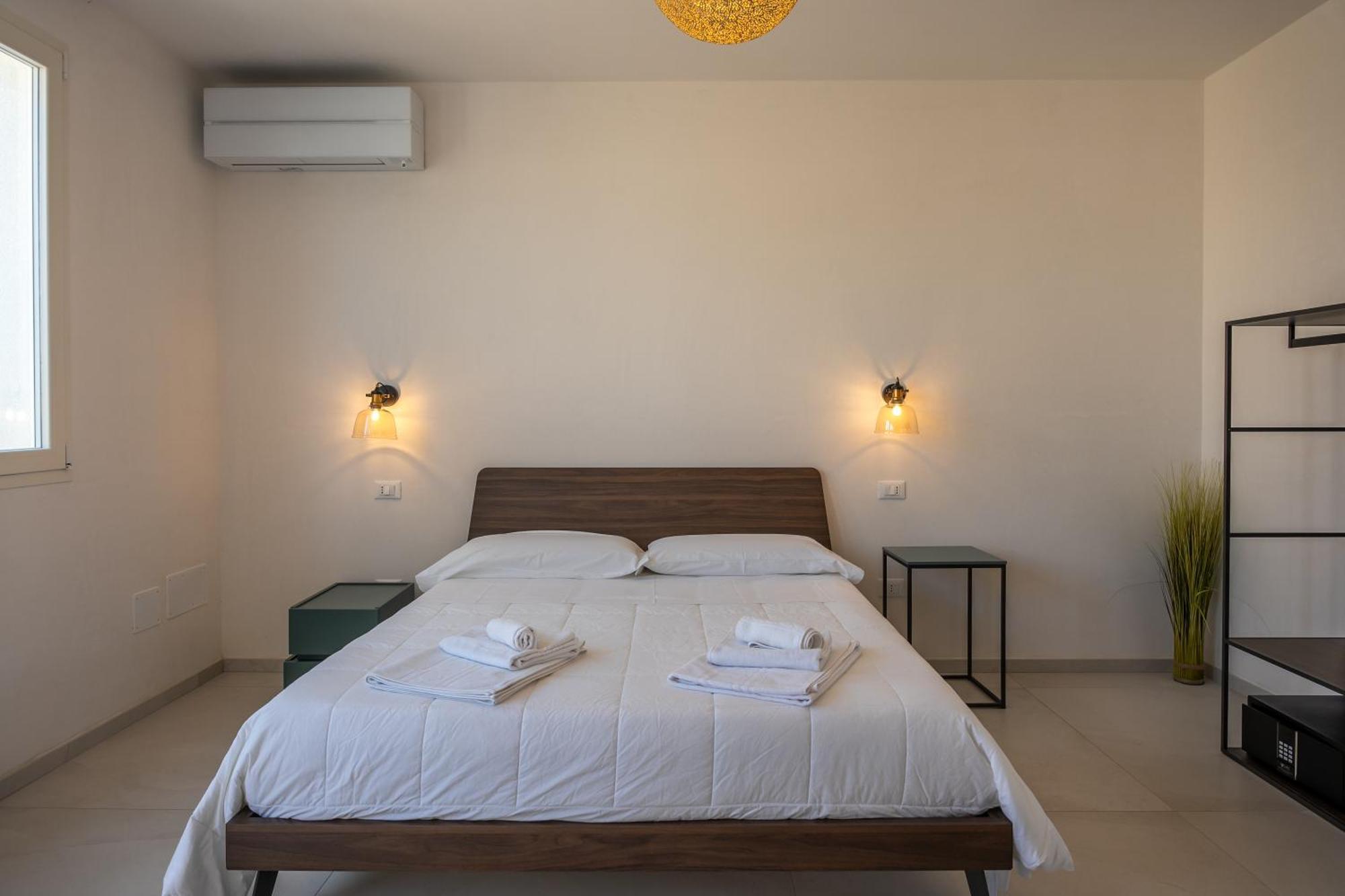 Murieri Rooms Otranto Ngoại thất bức ảnh